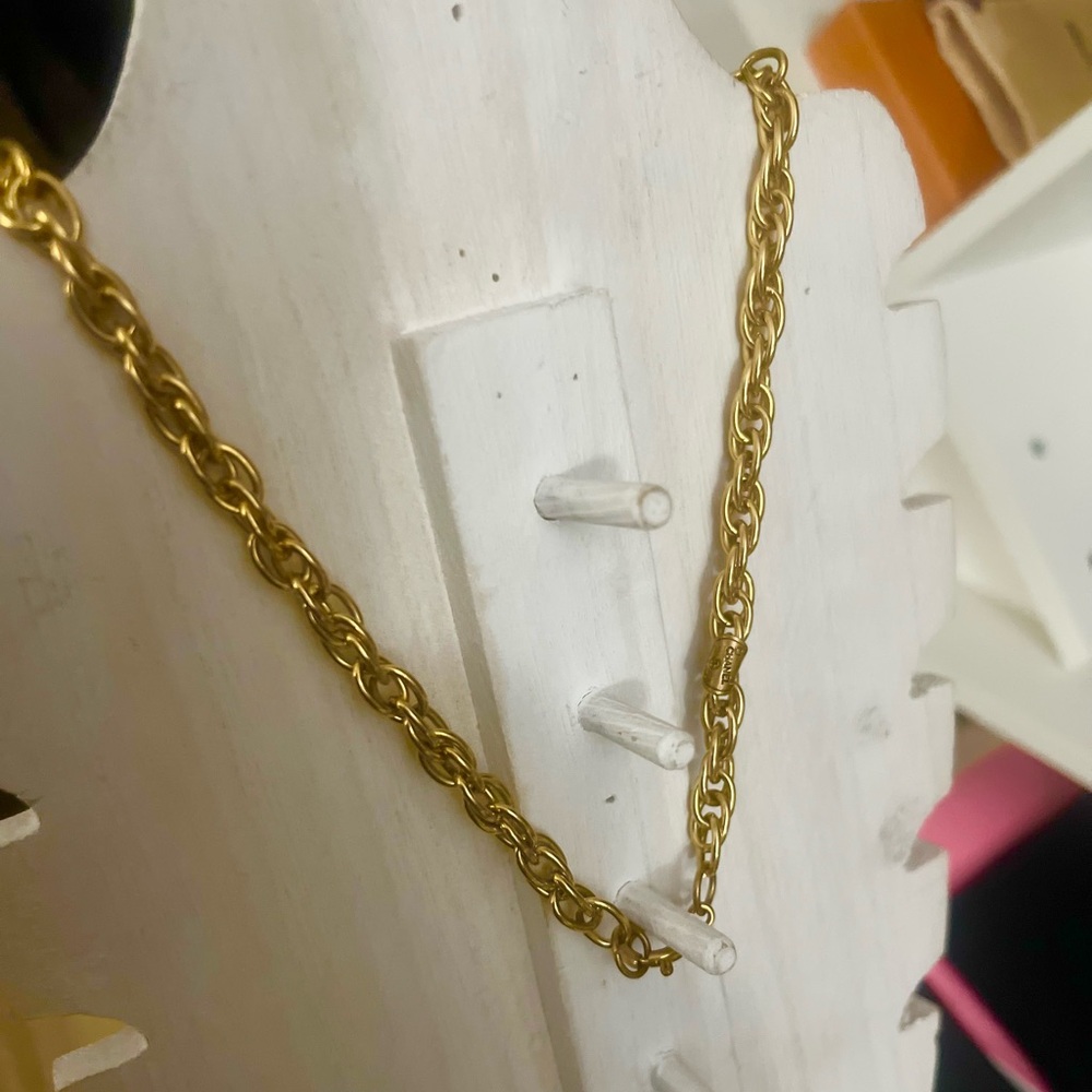 Chanel Vintage 24K gold plated hardware Necklace - Picture 2 of 9